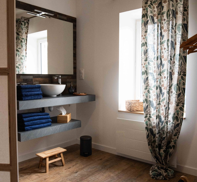 salle-de-bain-l-appart-la-doloreanne